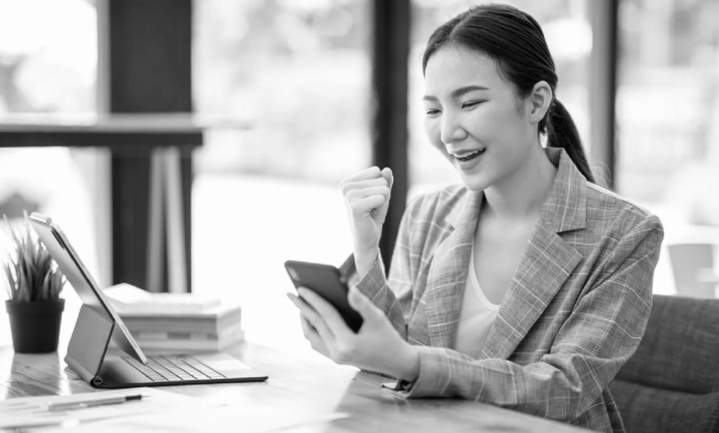 Menschen bei einer Bildungsveranstaltung zur Familienfinanzplanung